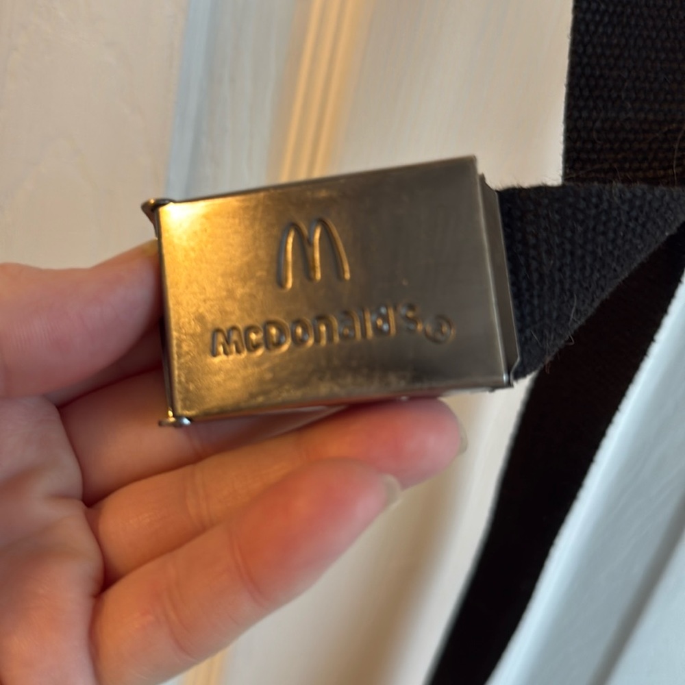 McDonald’s employee belt